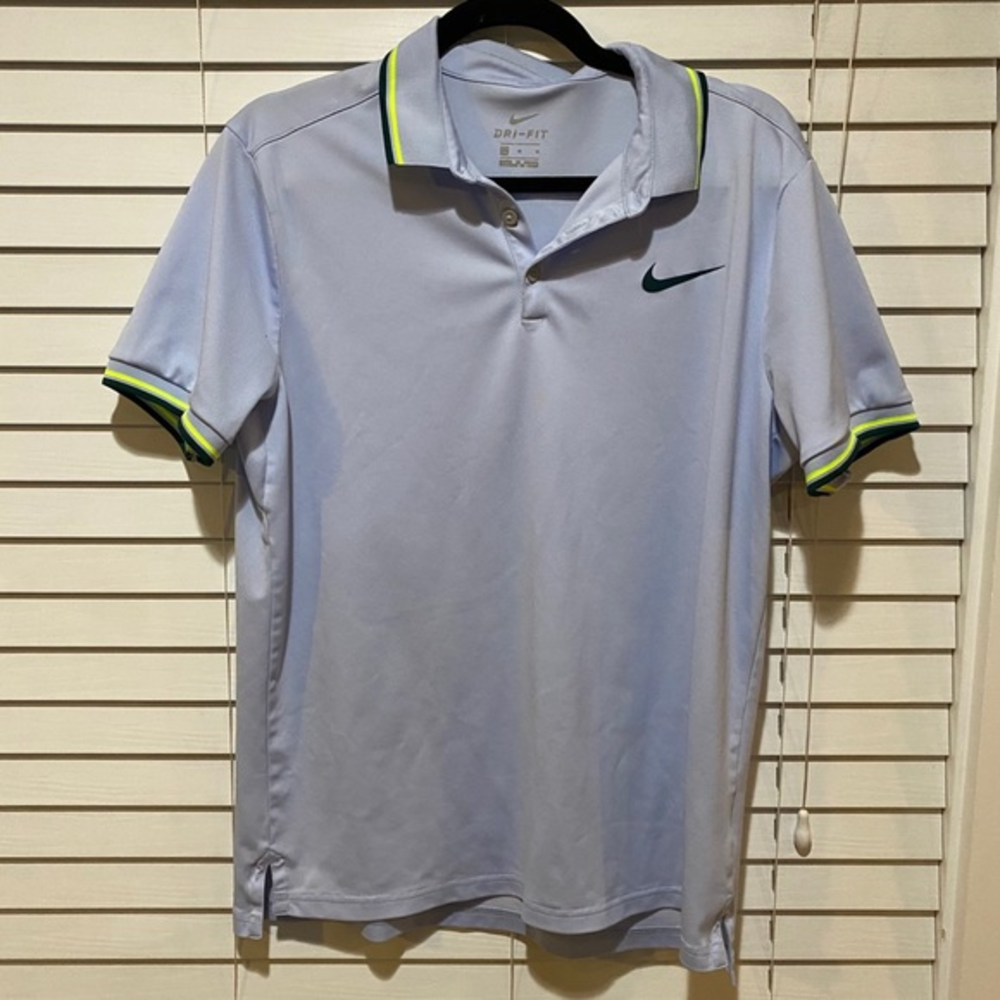 Nike DriFit Polo - Size M